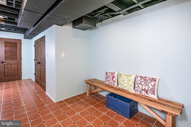 210 LAMBERT DR, Princeton, NJ 08540