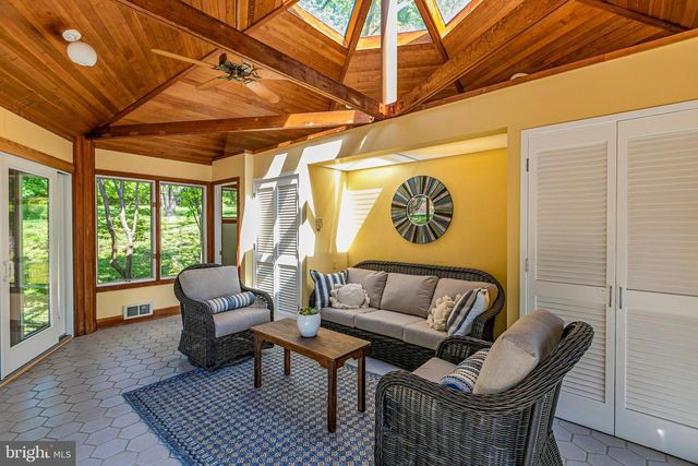 210 LAMBERT DR, Princeton, NJ 08540