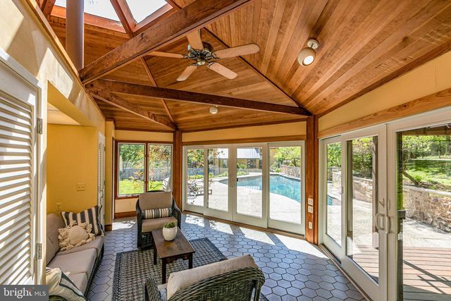 210 LAMBERT DR, Princeton, NJ 08540