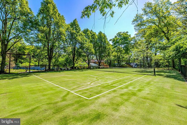 210 LAMBERT DR, Princeton, NJ 08540