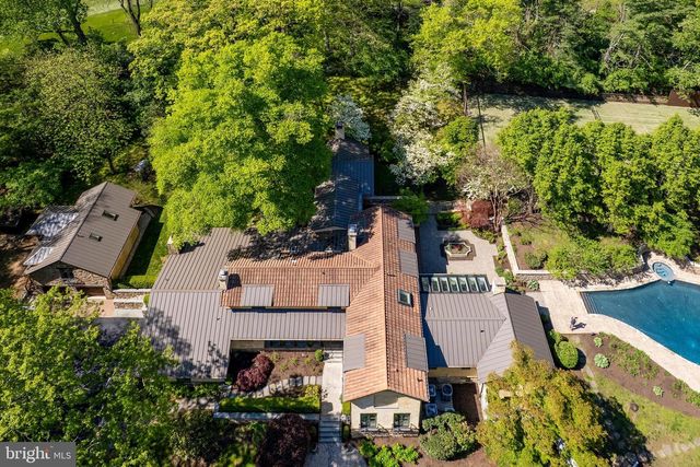 210 LAMBERT DR, Princeton, NJ 08540