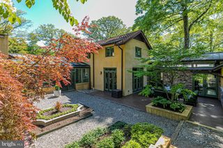 210 LAMBERT DR, Princeton, NJ 08540
