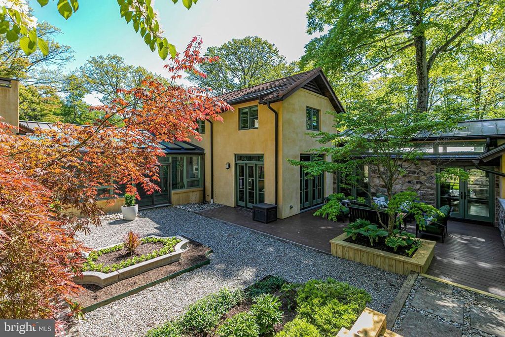 210 LAMBERT DR, Princeton, NJ 08540