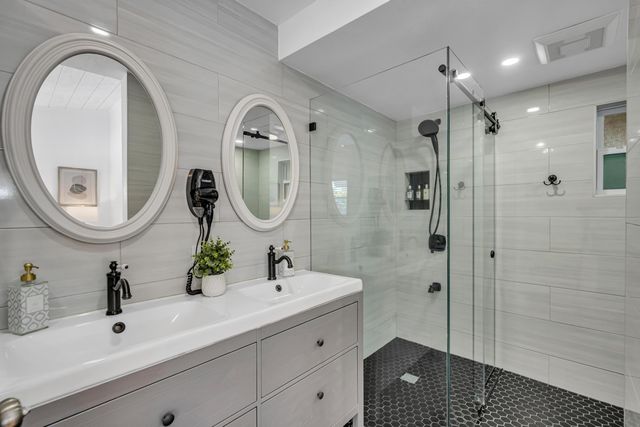 1875 Keystone Boulevard, North Miami, FL 33181