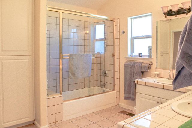 40513 Road 222, Bass Lake, CA 93604