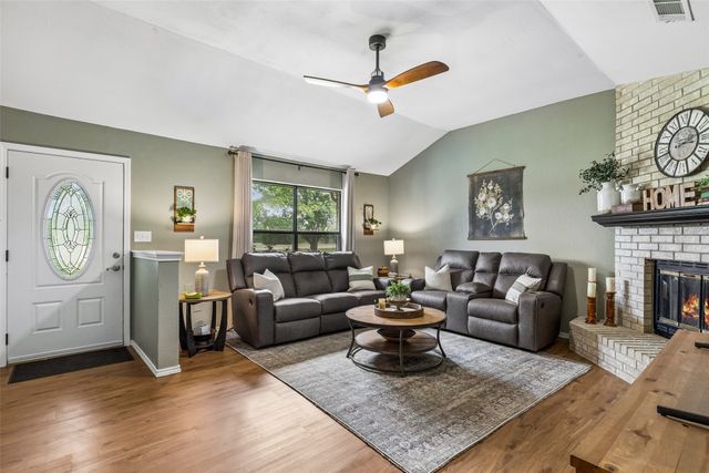534 Conestoga Trail, Rhome, TX 76078