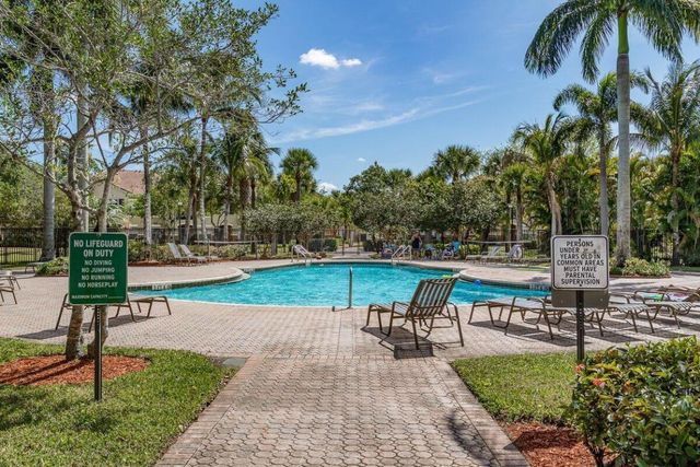 10360 Fox Trail Road S 1613, Royal Palm Beach, FL 33411