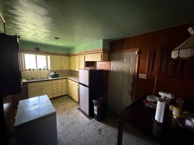 5916 Shady Crest Trail, Dallas, TX 75241