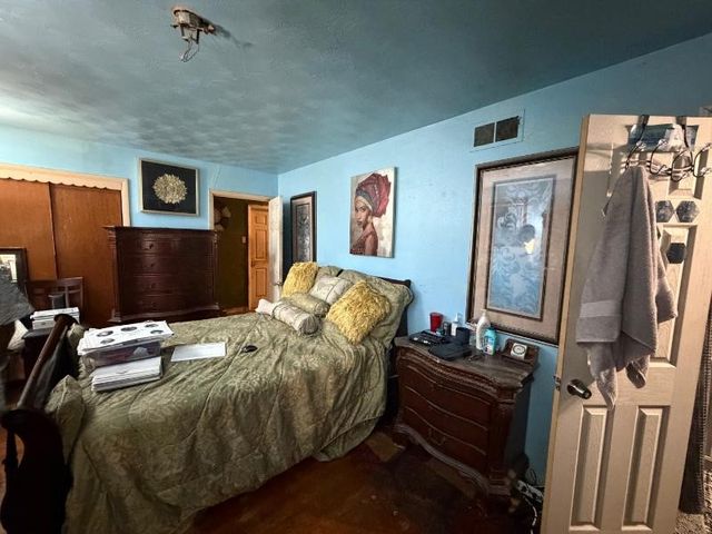 5916 Shady Crest Trail, Dallas, TX 75241