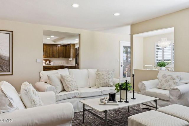 1910 Ivanhoe Avenue, Oxnard, CA 93030