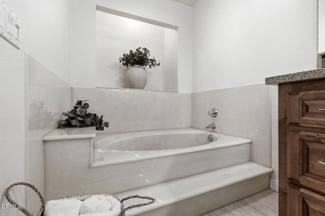 1910 Ivanhoe Avenue, Oxnard, CA 93030