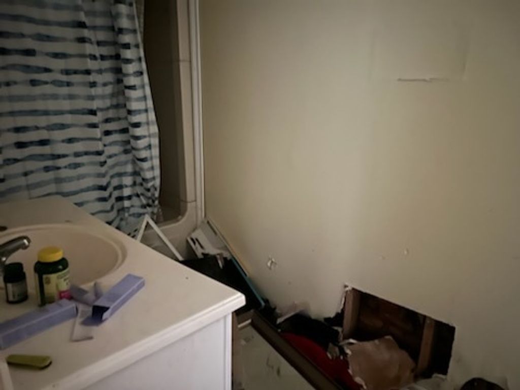 Image 7 of property listing at 419 S Pearl Street, Salem, IL 62881