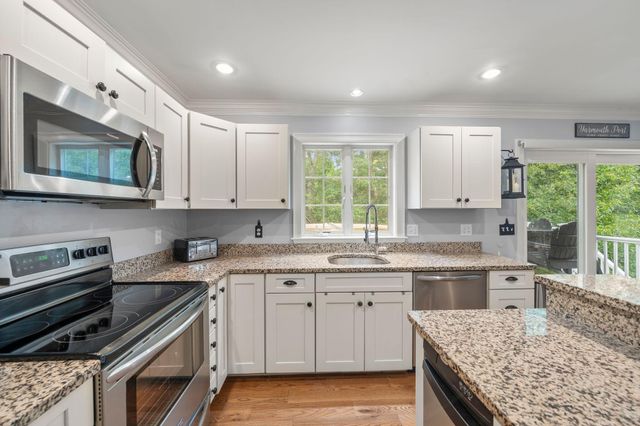 36 Bent Bluff Lane, Yarmouth Port, MA 02675