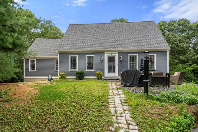 36 Bent Bluff Lane, Yarmouth Port, MA 02675