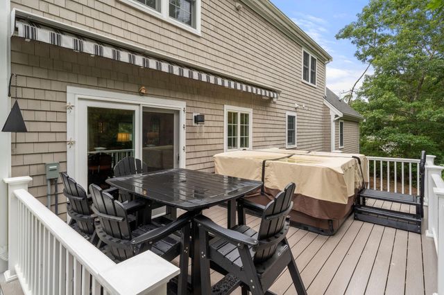 36 Bent Bluff Lane, Yarmouth Port, MA 02675