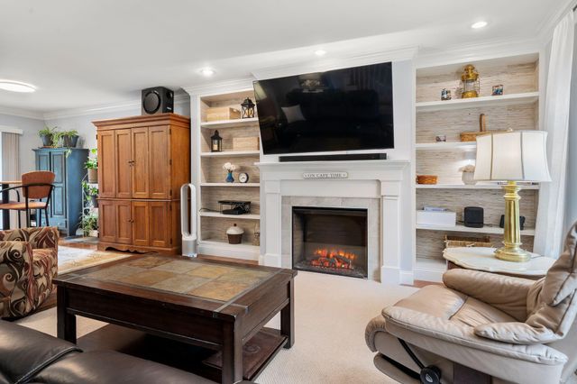 36 Bent Bluff Lane, Yarmouth Port, MA 02675