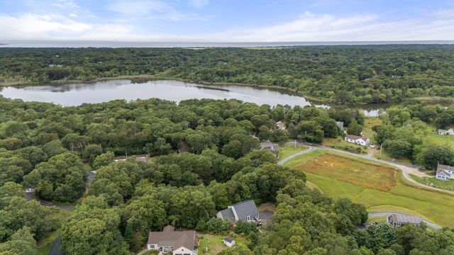 36 Bent Bluff Lane, Yarmouth Port, MA 02675