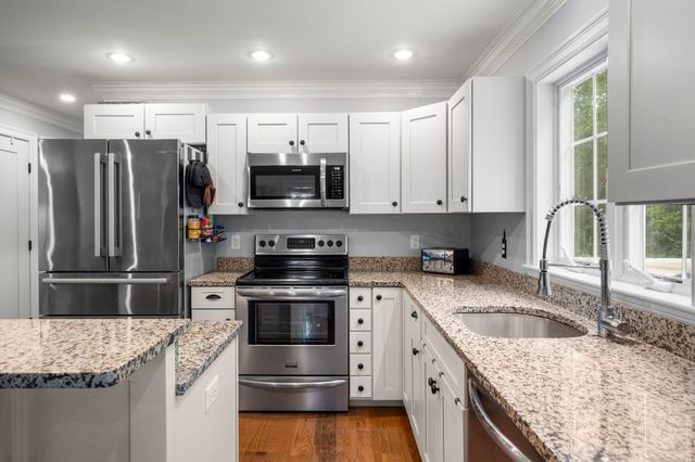 36 Bent Bluff Lane, Yarmouth Port, MA 02675