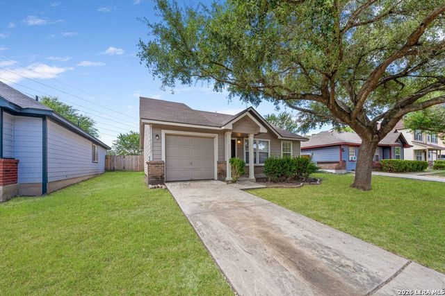 7522 Yellow Sand Dr, San Antonio, TX 78227