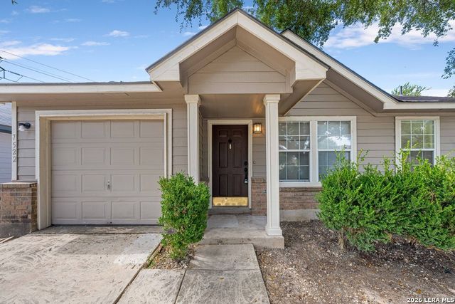 7522 Yellow Sand Dr, San Antonio, TX 78227
