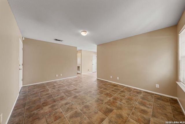7522 Yellow Sand Dr, San Antonio, TX 78227