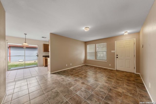 7522 Yellow Sand Dr, San Antonio, TX 78227