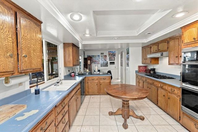 1796 Wren Avenue, Corona, CA 92879