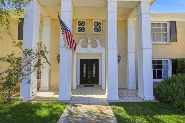 1796 Wren Avenue, Corona, CA 92879
