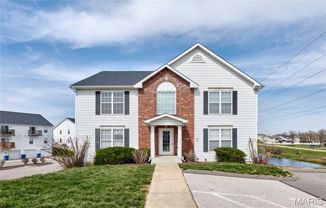21 Homefield Gardens Drive 28N, O'fallon, MO 63366