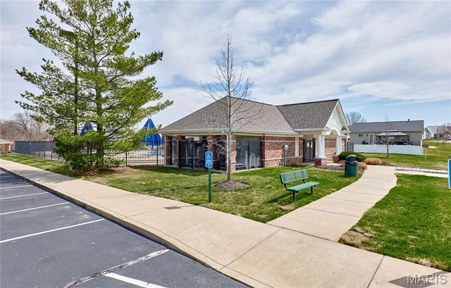21 Homefield Gardens Drive 28N, O'fallon, MO 63366