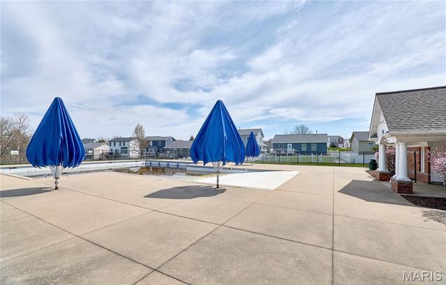 21 Homefield Gardens Drive 28N, O'fallon, MO 63366