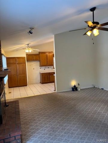 15623 Cedarmill Drive, Chesterfield, MO 63017