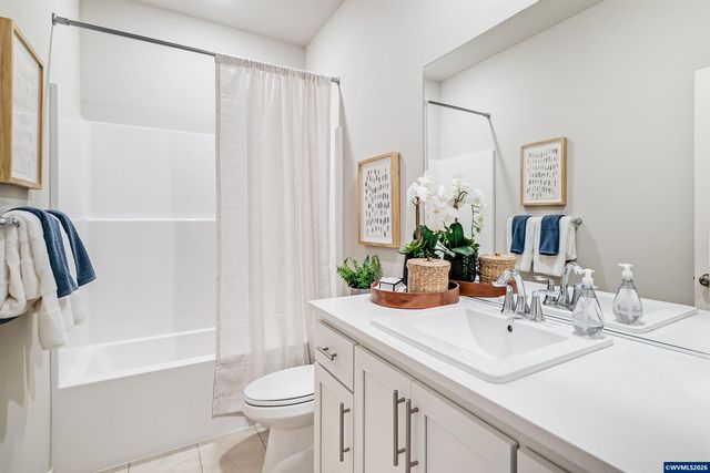 5705 Edward Ct SE, Albany, OR 97322