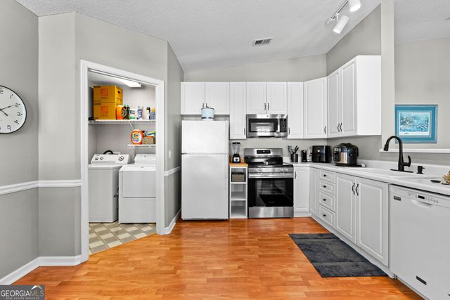 1017 Pinehurst Drive, Peachtree City, GA 30269