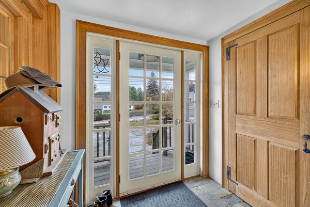 1 Cemetery Road, New Boston, NH 03070