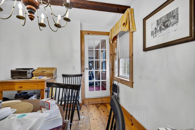 1 Cemetery Road, New Boston, NH 03070