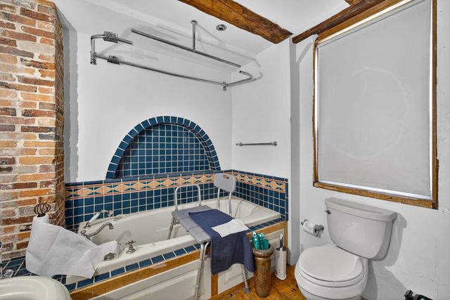 1 Cemetery Road, New Boston, NH 03070