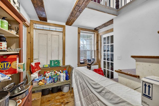 1 Cemetery Road, New Boston, NH 03070