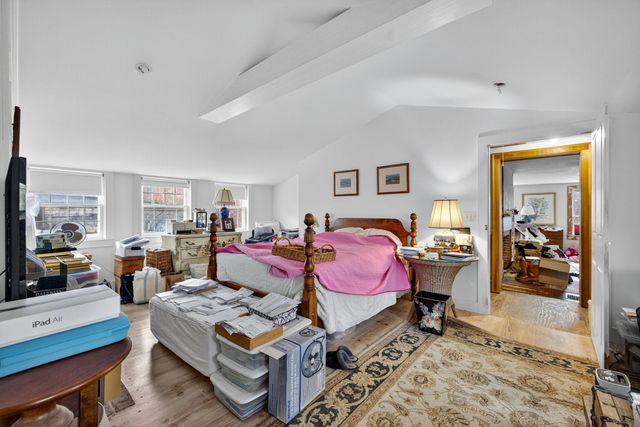 1 Cemetery Road, New Boston, NH 03070