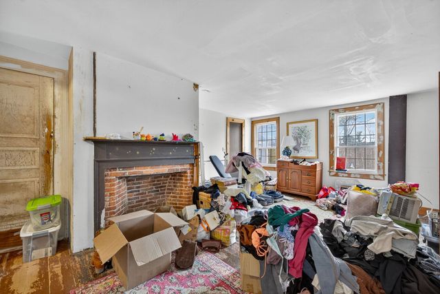 1 Cemetery Road, New Boston, NH 03070