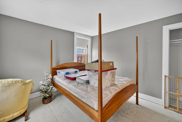 1 Cemetery Road, New Boston, NH 03070