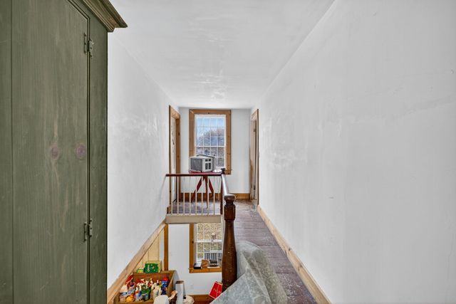 1 Cemetery Road, New Boston, NH 03070