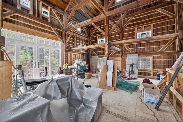 1 Cemetery Road, New Boston, NH 03070