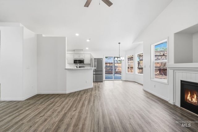 1620 E. Summerheights Dr., Meridian, ID 83646
