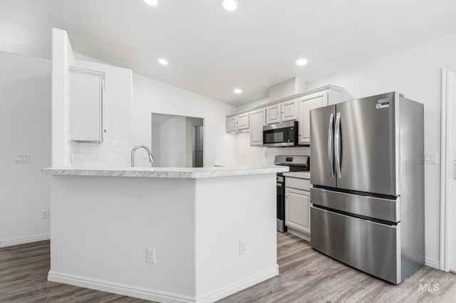 1620 E. Summerheights Dr., Meridian, ID 83646