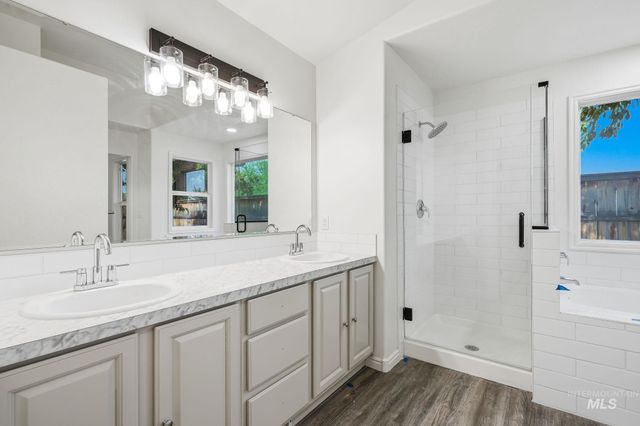 1620 E. Summerheights Dr., Meridian, ID 83646