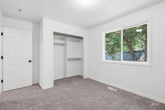 1620 E. Summerheights Dr., Meridian, ID 83646