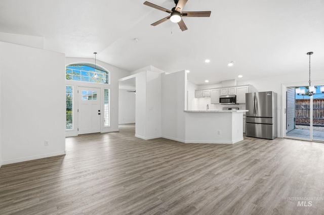 1620 E. Summerheights Dr., Meridian, ID 83646