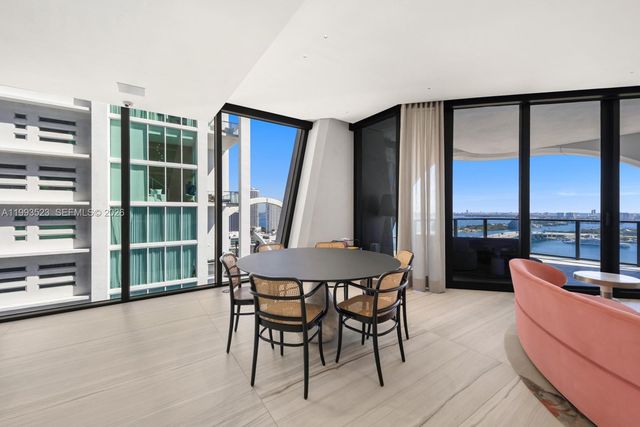 1000 Biscayne Blvd 2702, Miami, FL 33132