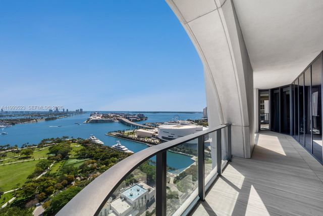 1000 Biscayne Blvd 2702, Miami, FL 33132